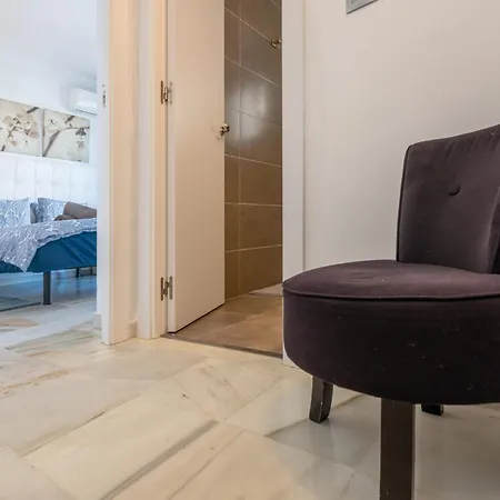 Apartment Sunny 2br In With 3 Pools, Restaurant, Gym And Playground